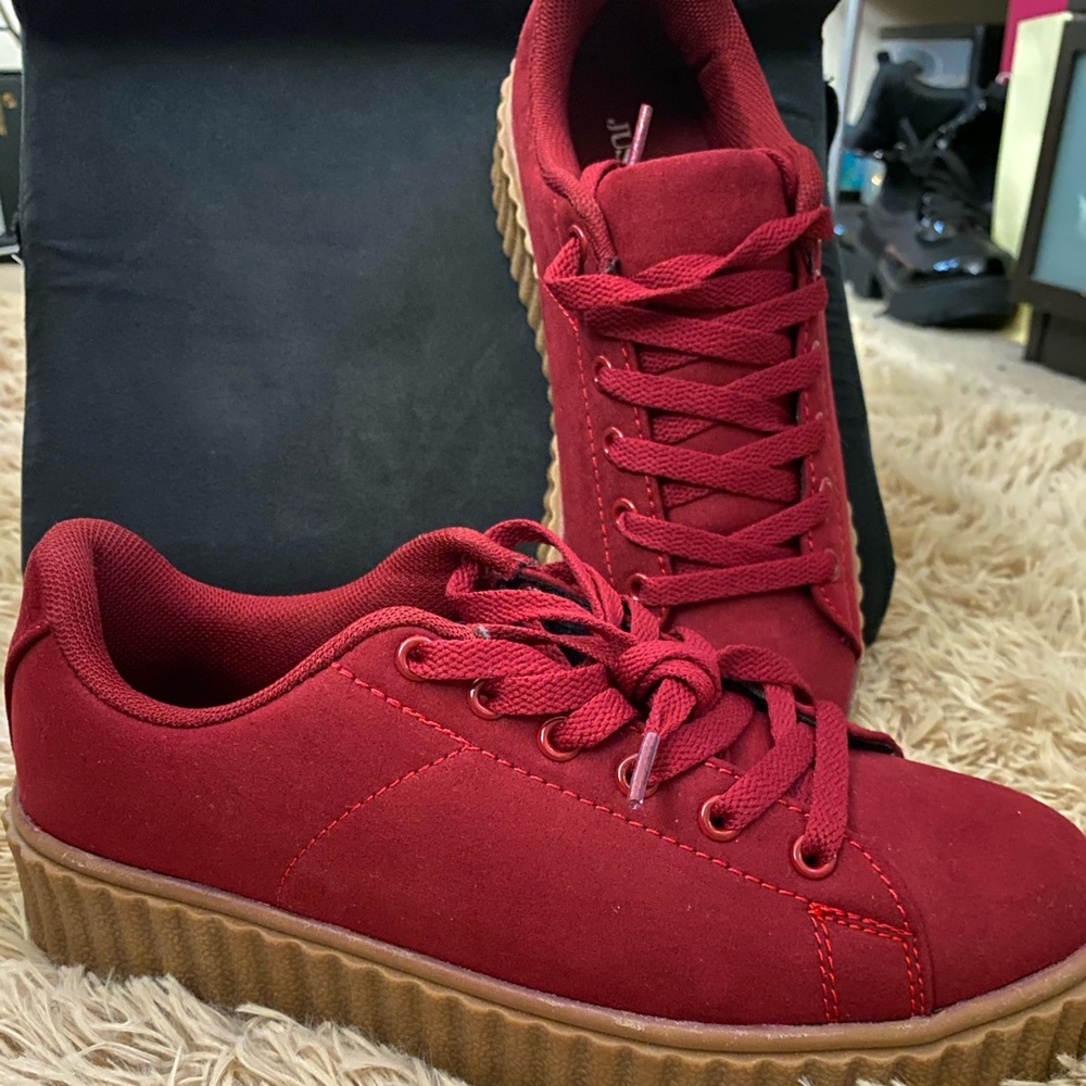 Creepers - Picture 2 of 3